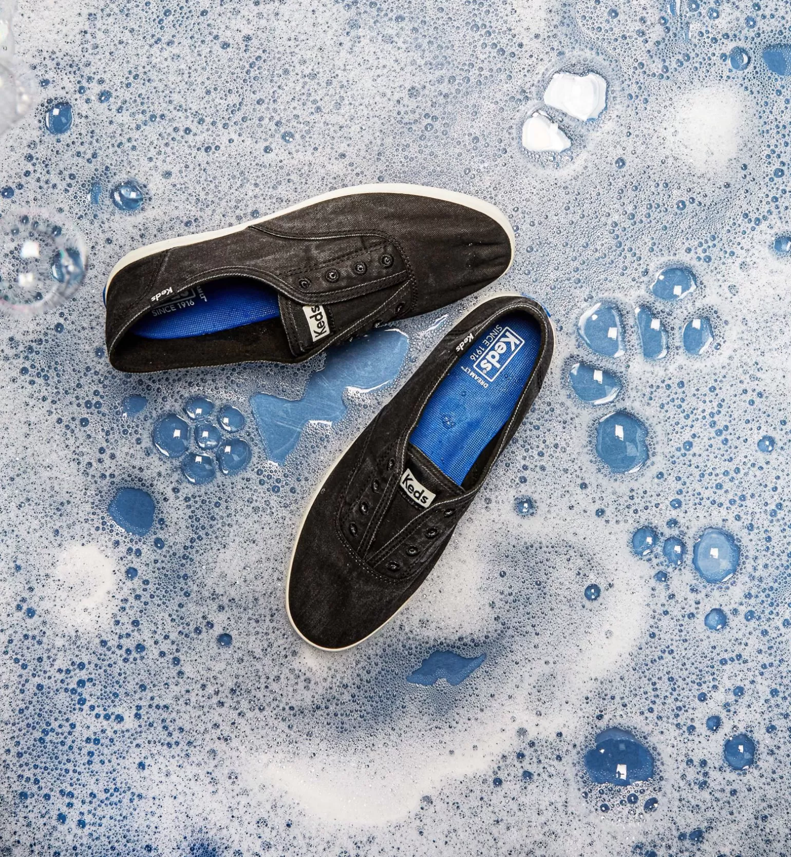 Keds Slip Ons>Women's Chillax Washable Slip On Sneaker Charcoal